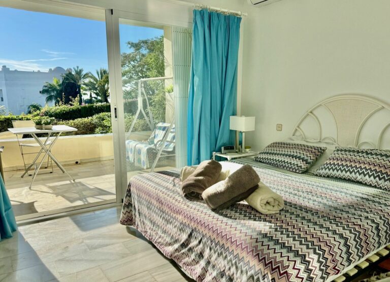 c86e996a7b9b96613de48b3287a8c733 - 14