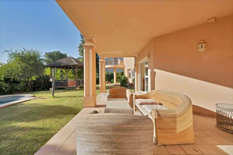 c8d1ede074ddea3b8bca783708b166fd - 8