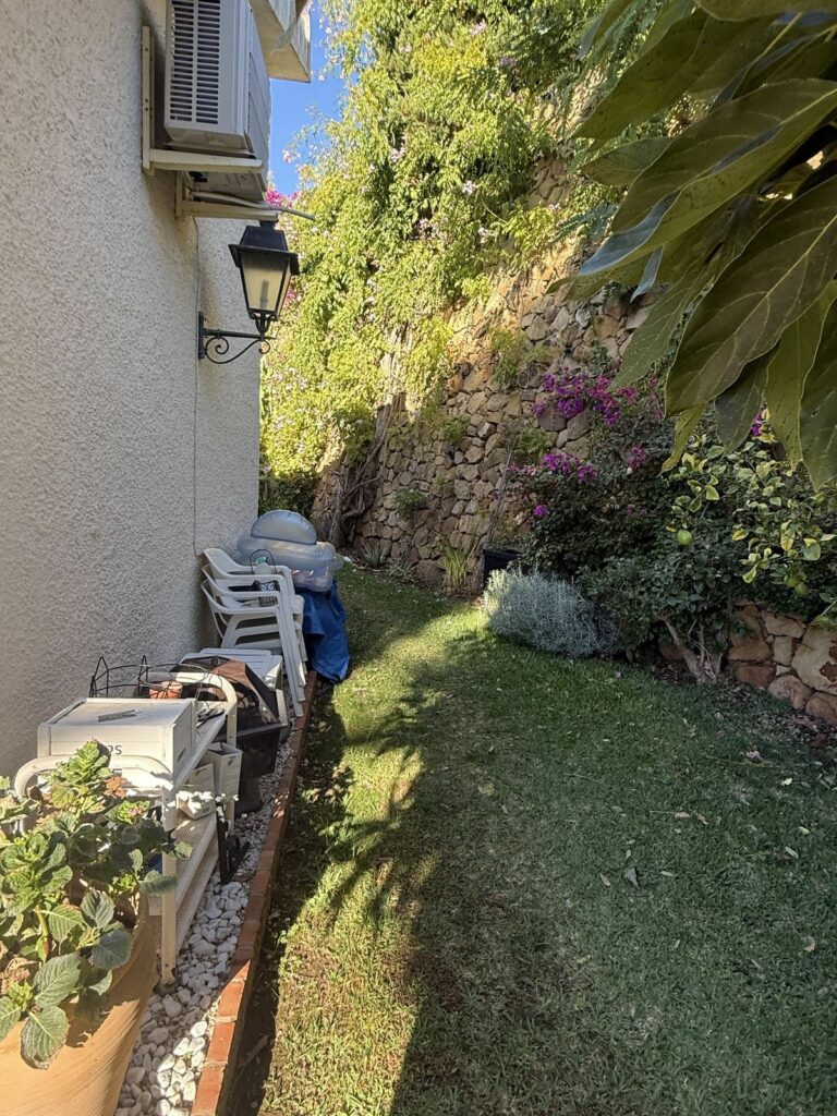 c92fce87d7dd8d49f82d9bc97d51358d - 15