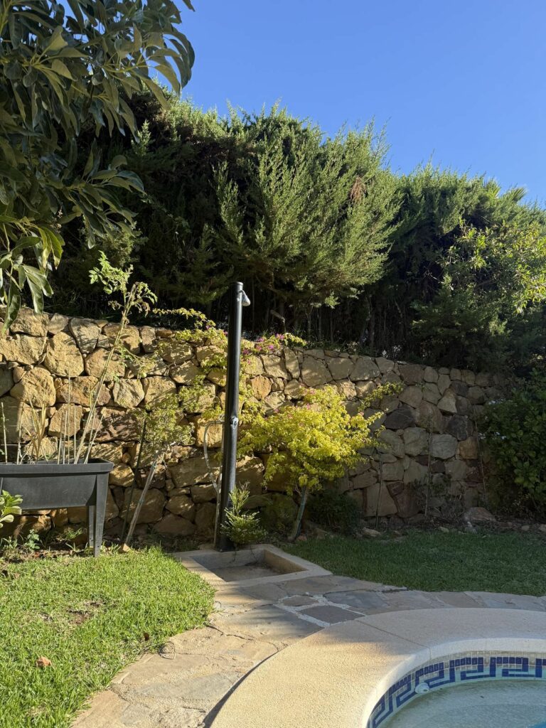 c92fce87d7dd8d49f82d9bc97d51358d - 4