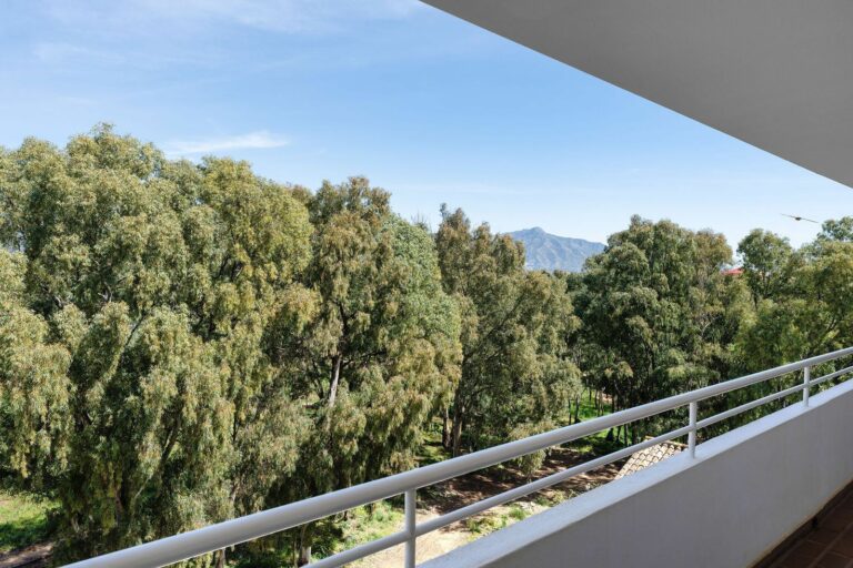 c9730d9a70a374e5abf1e44dc2b2ad82 - 16