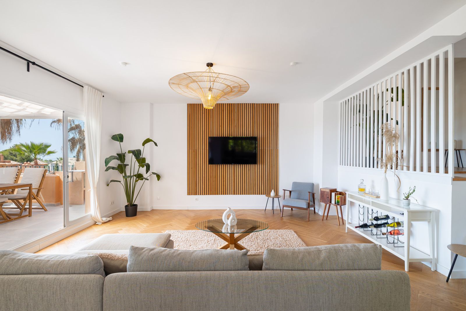 ca0e403b554068a5b262516ce2f8658f - 13