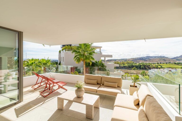 caff26847a82a8fd4fa849f96bae85bc - 3