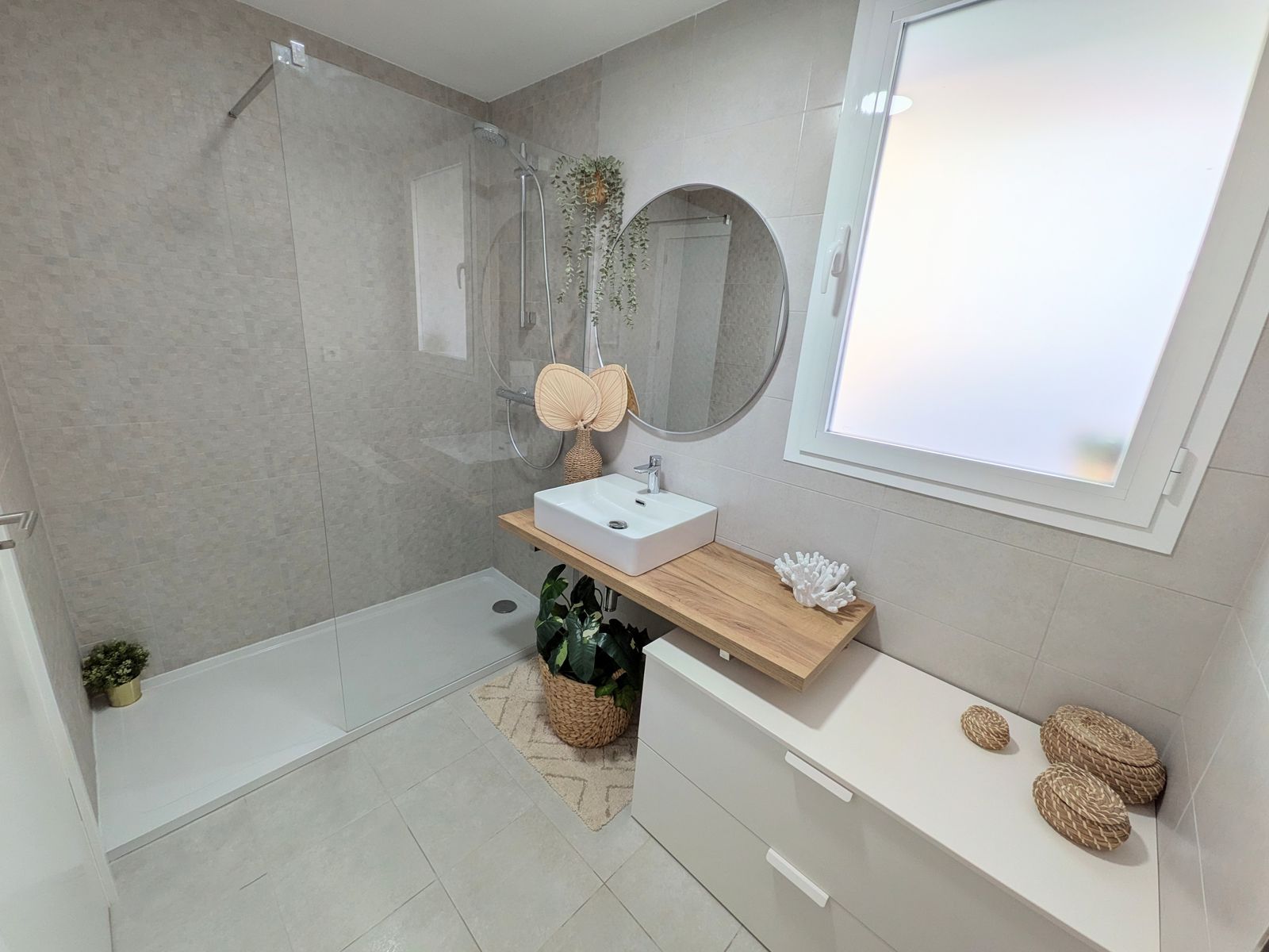 cbe0bfef6c92cd1c4f7a1900bf9a5aa2 - 11