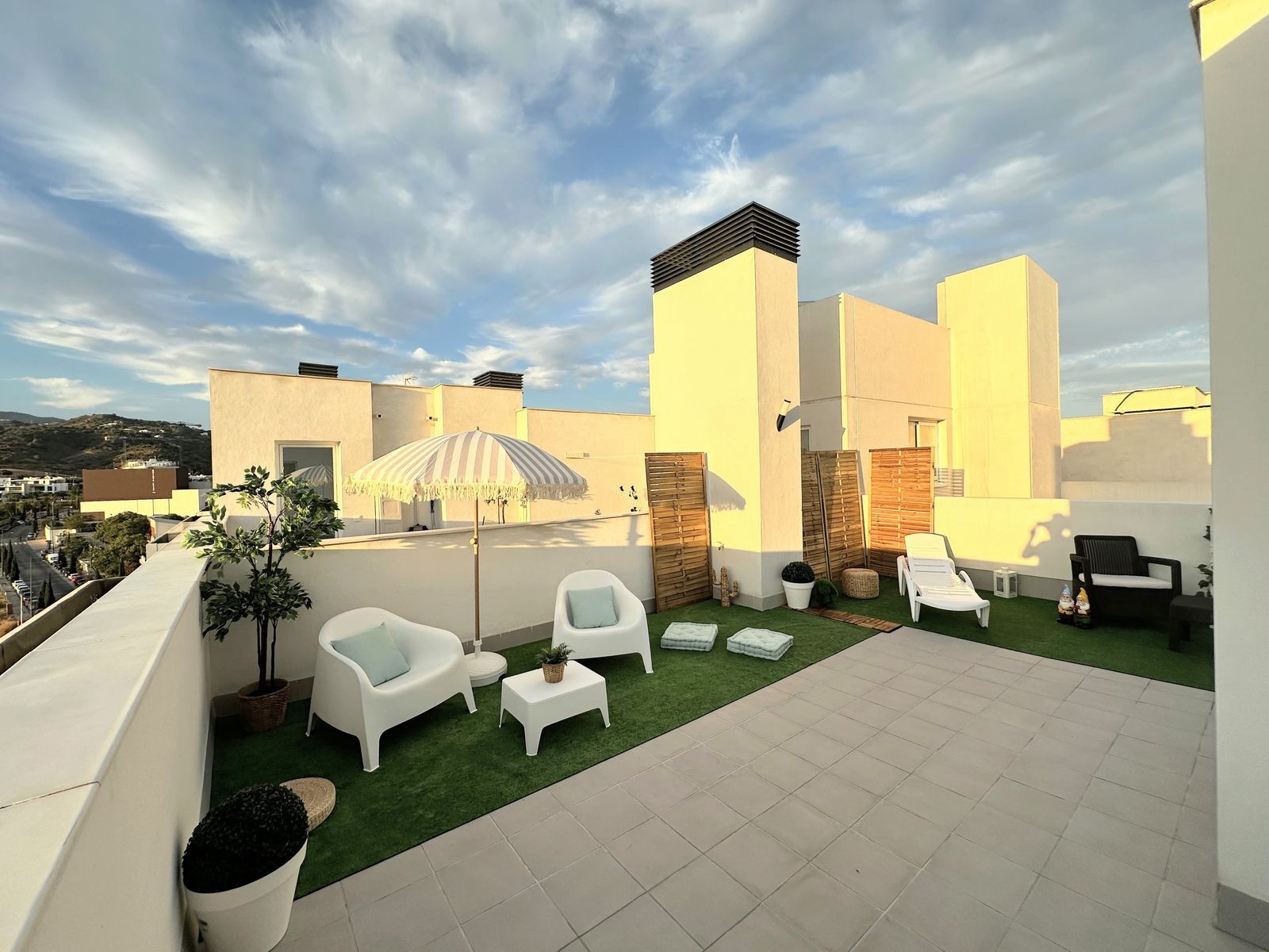 cbe0bfef6c92cd1c4f7a1900bf9a5aa2 - 12