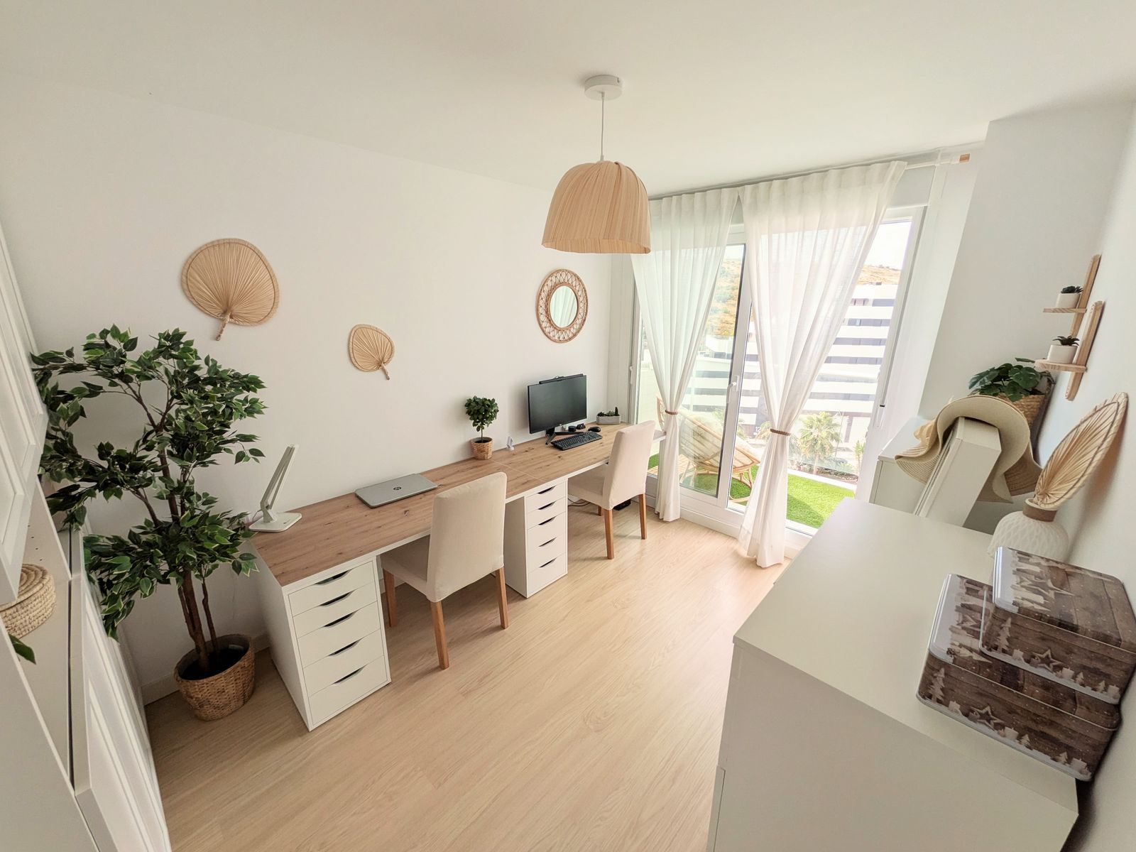 cbe0bfef6c92cd1c4f7a1900bf9a5aa2 - 13