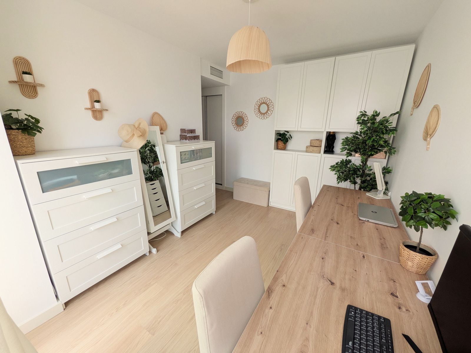 cbe0bfef6c92cd1c4f7a1900bf9a5aa2 - 14