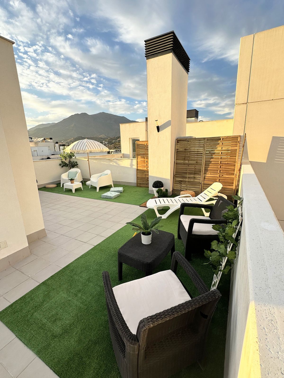 cbe0bfef6c92cd1c4f7a1900bf9a5aa2 - 15