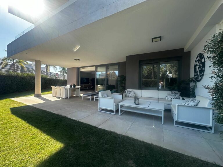 cd1ff8c02b3b8b40542e2f1557331bb4 - 10