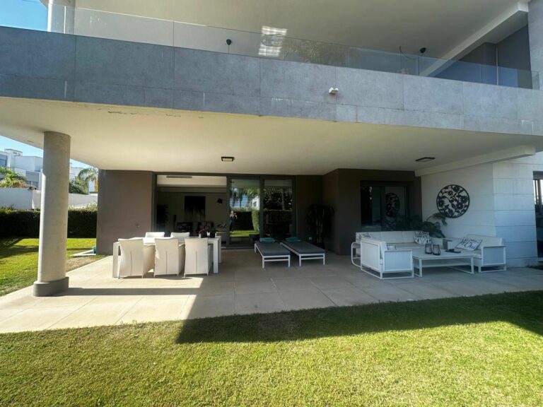 cd1ff8c02b3b8b40542e2f1557331bb4 - 5