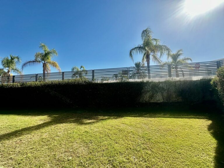 cd1ff8c02b3b8b40542e2f1557331bb4 - 8