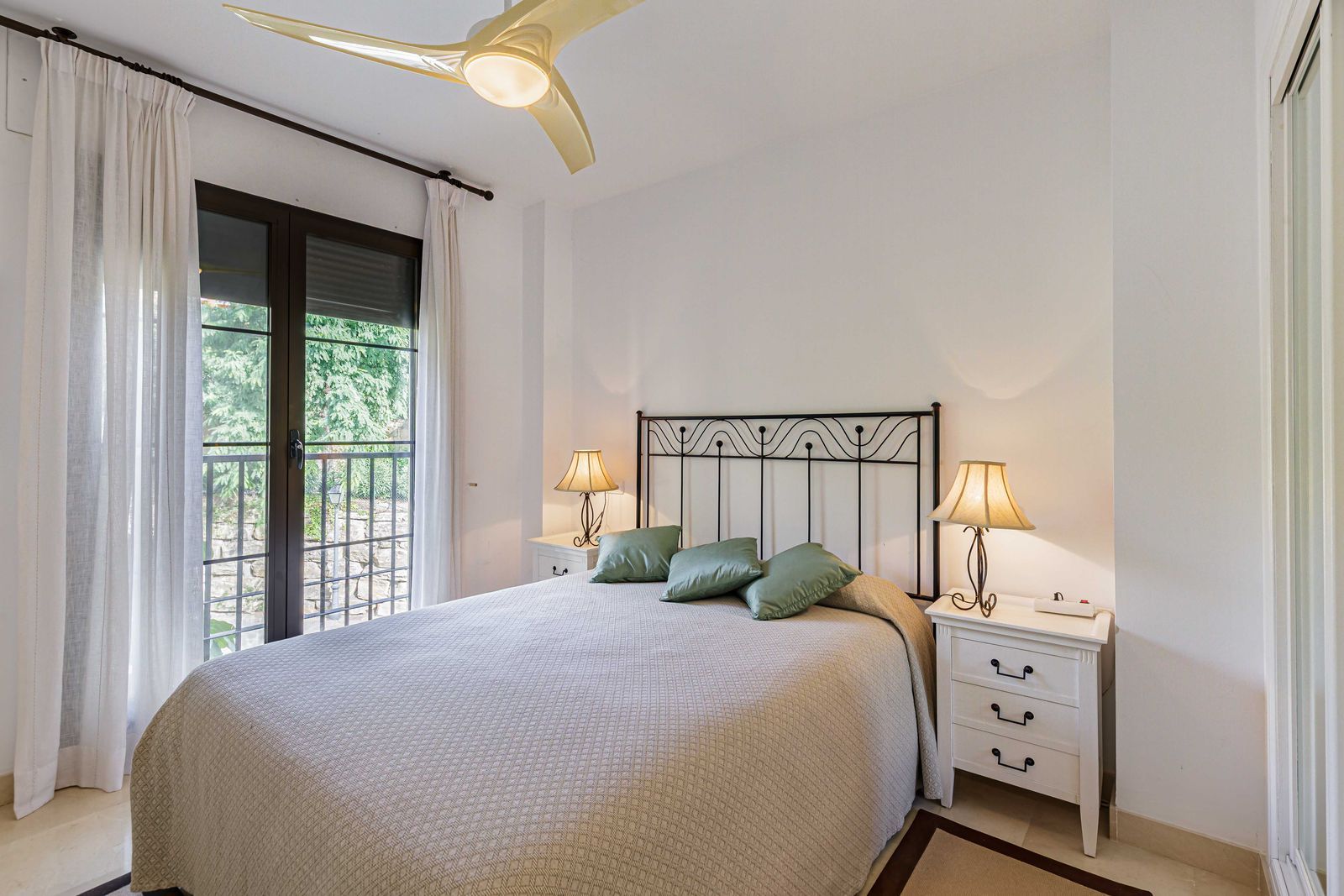 cde8594c90f27711ee7bf6b0f2691b6c - 14