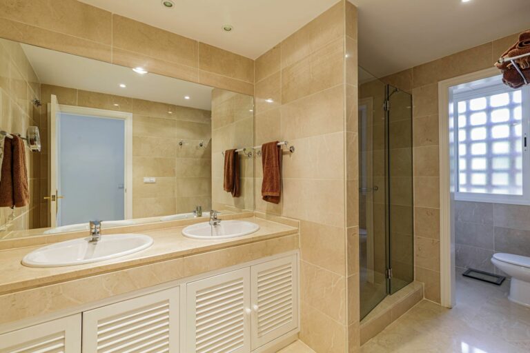 cde8594c90f27711ee7bf6b0f2691b6c - 15