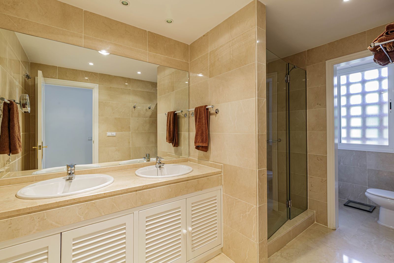 cde8594c90f27711ee7bf6b0f2691b6c - 15