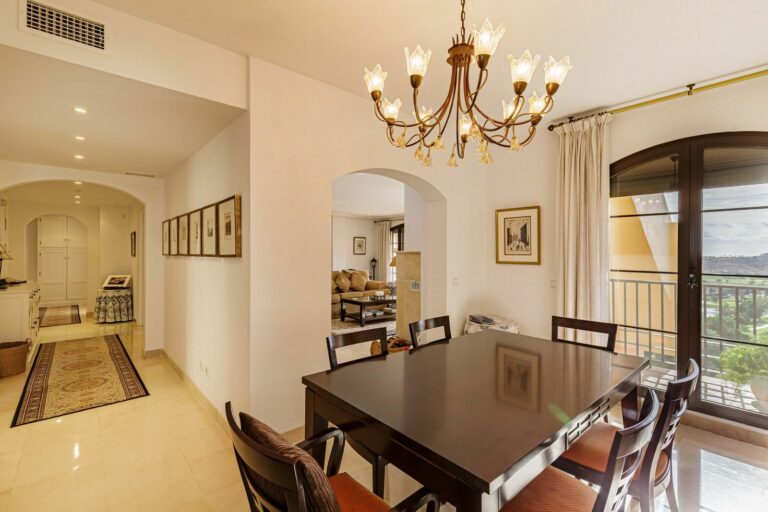 cde8594c90f27711ee7bf6b0f2691b6c - 3