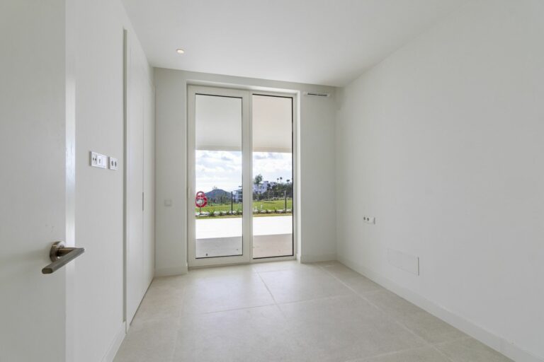 ce0a8a1219c7a85535145b3c5bfcf720 - 13