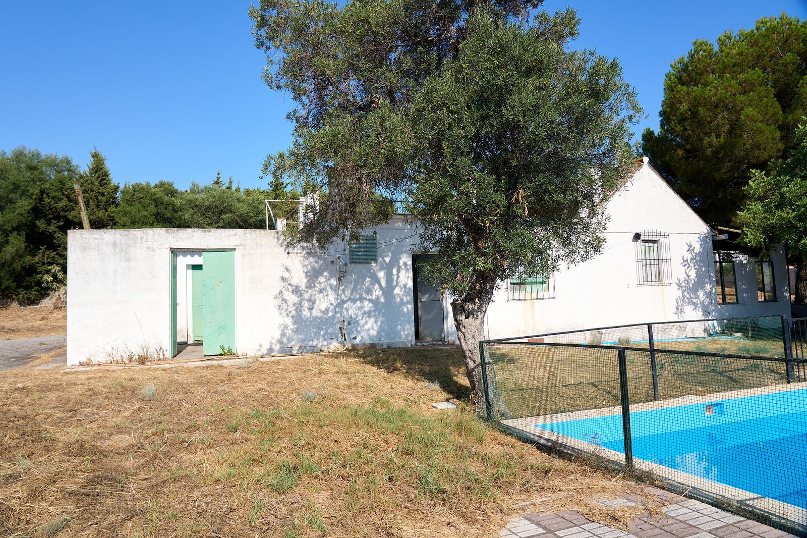 cee42c09b858dc7c7c034373513bec00 - 3