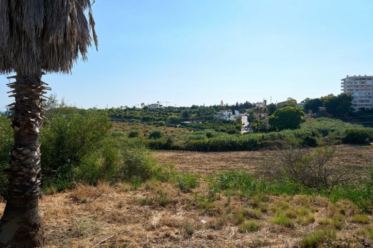 cee42c09b858dc7c7c034373513bec00 - 9