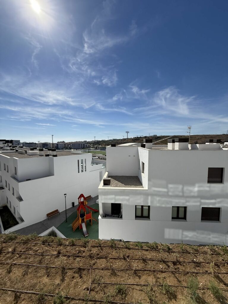 cf2ab768adef3f5d24eedf06dff1d086 - 11