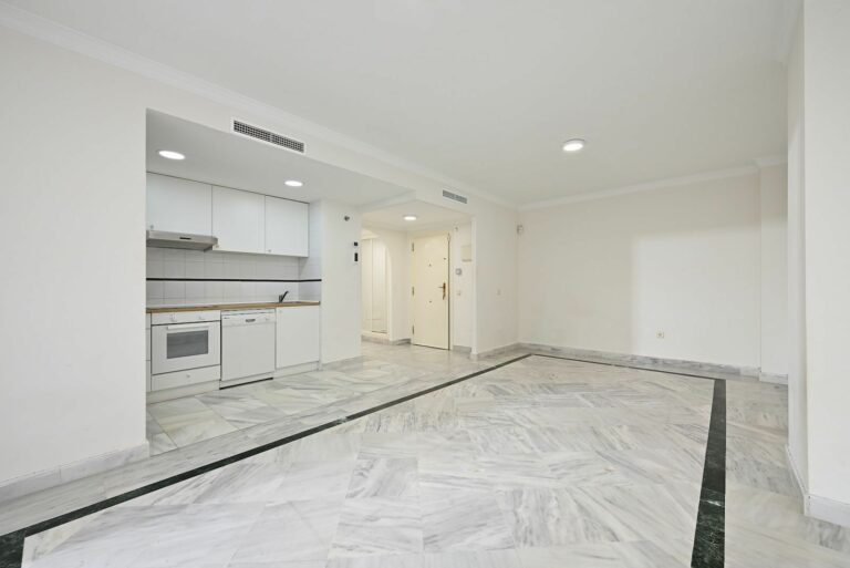 d0fc41ad0b9e2f63588e4f17f749aed5 - 5