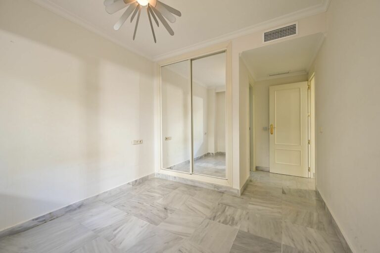 d0fc41ad0b9e2f63588e4f17f749aed5 - 6