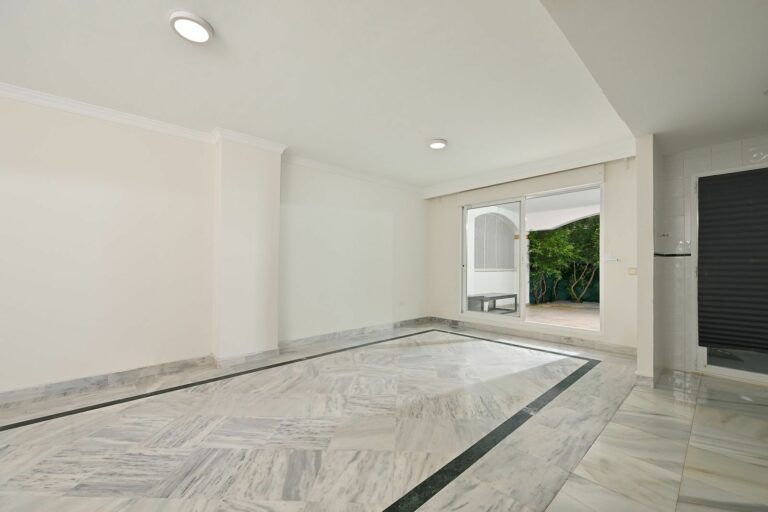 d0fc41ad0b9e2f63588e4f17f749aed5 - 7