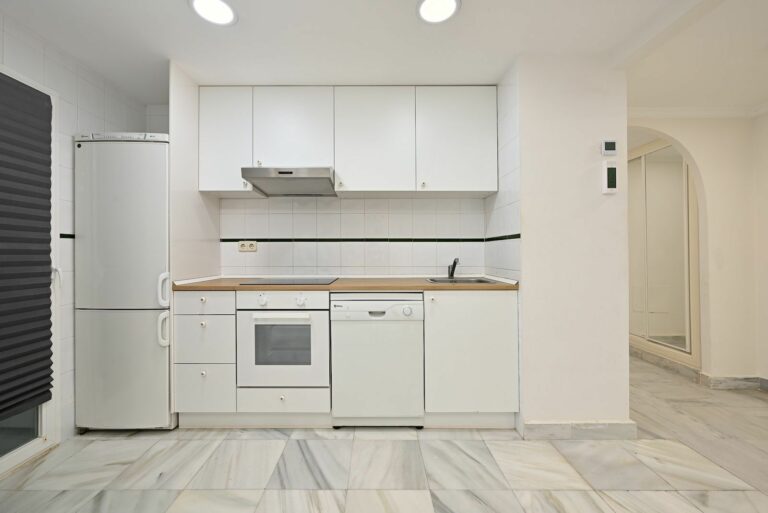 d0fc41ad0b9e2f63588e4f17f749aed5 - 9