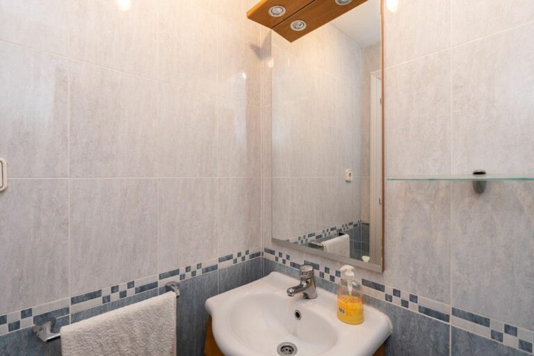 d2e3b8ce2d4c8133cd4ec34a07b9b7a6 - 6