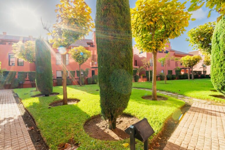 d49c41d00585b2c6d5e2bd109f8fc632 - 6