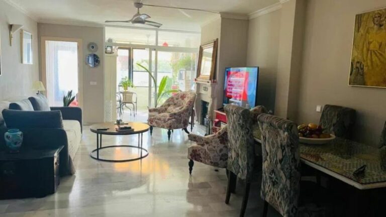 d5d6a2468fdf2952b7fc01d7b89916a3 - 2