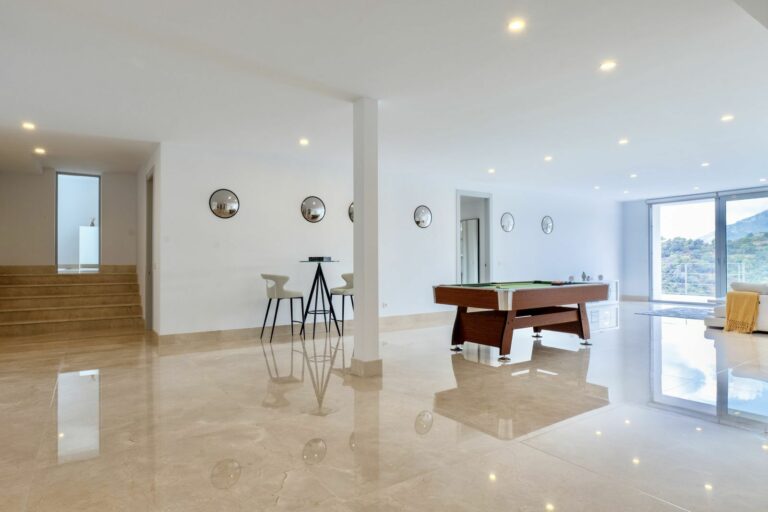 d6a971a8fd032d77f513020a330f25f7 - 15