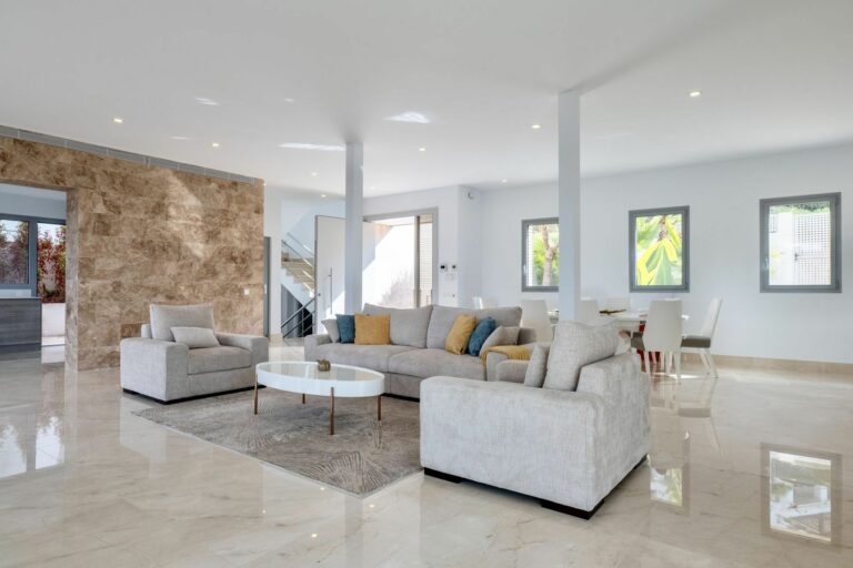 d6a971a8fd032d77f513020a330f25f7 - 4