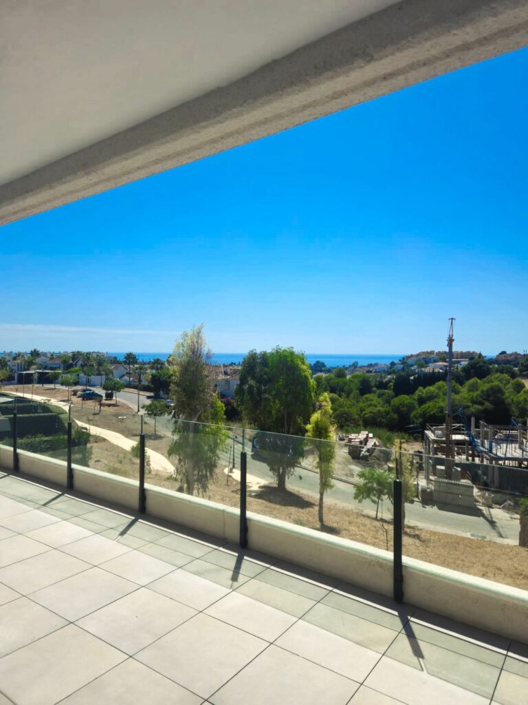 d8d00e3dd2d83aa8f5b8cd08a4d3c696 - 1