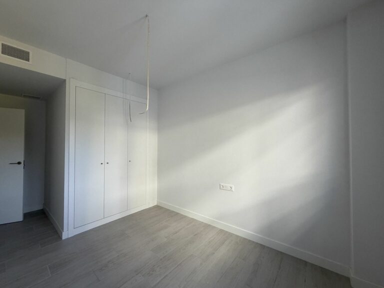 d8e184877a7e14fd0d5249f9e182a3a4 - 11