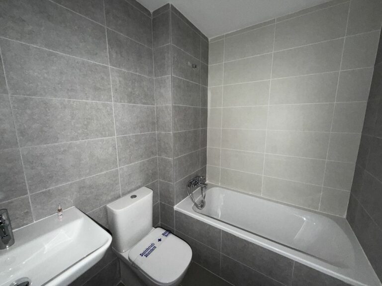 d8e184877a7e14fd0d5249f9e182a3a4 - 13