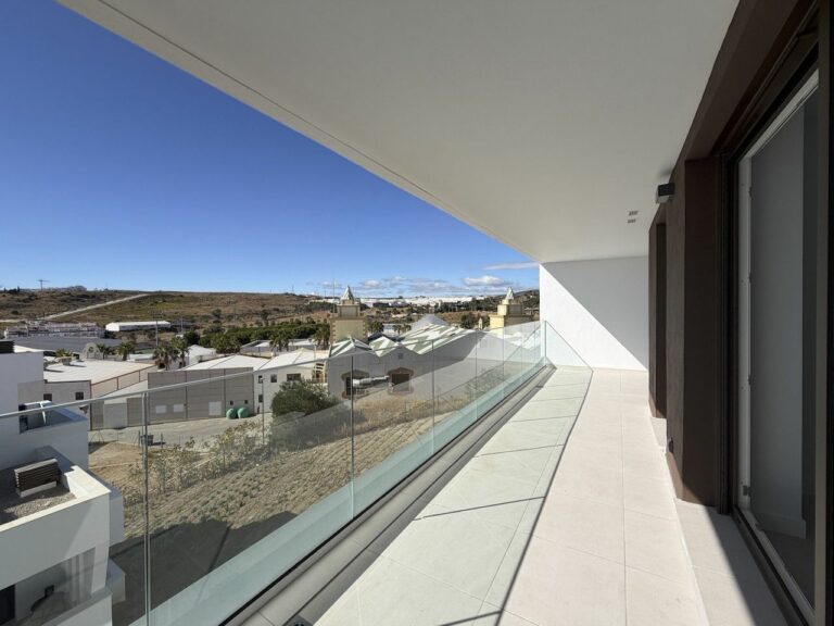 d8e184877a7e14fd0d5249f9e182a3a4 - 5