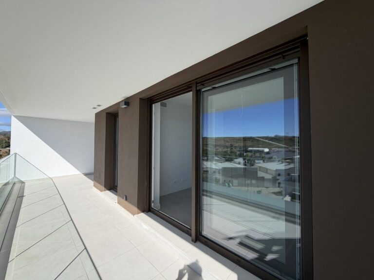 d8e184877a7e14fd0d5249f9e182a3a4 - 6