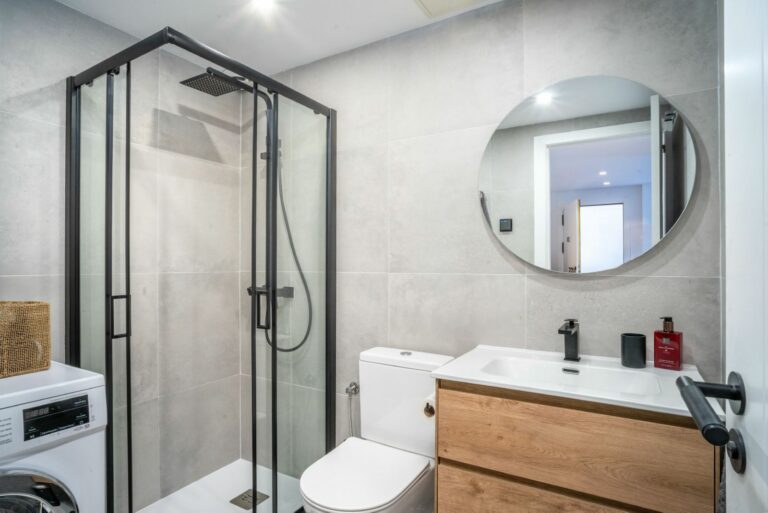 db50a11e955c8279ff8c1147f6651450 - 14