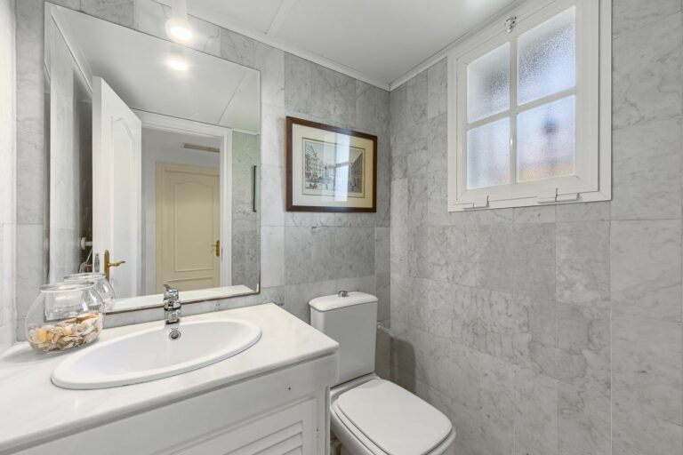 dbfa8842bd5a73b205620a700ac6d442 - 11