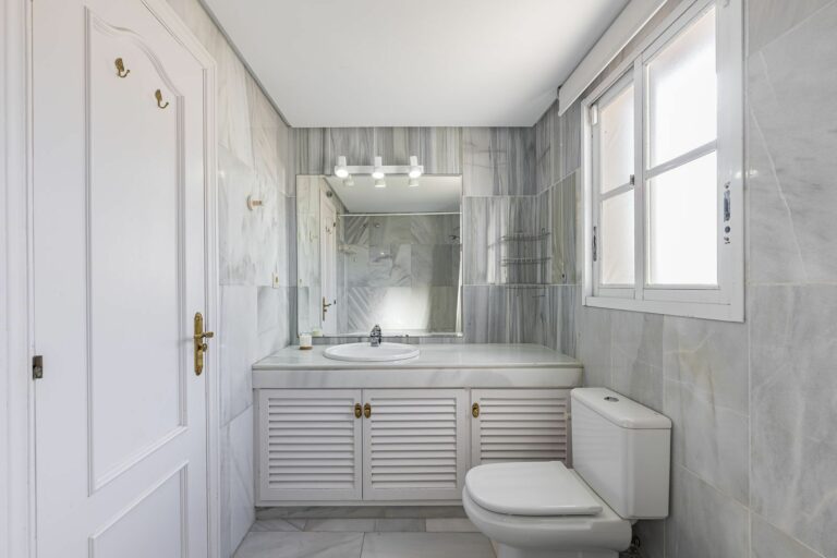 dbfa8842bd5a73b205620a700ac6d442 - 13