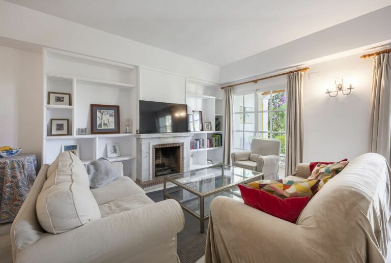 dbfa8842bd5a73b205620a700ac6d442 - 2