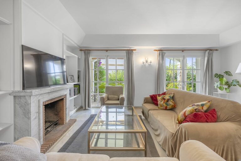 dbfa8842bd5a73b205620a700ac6d442 - 6