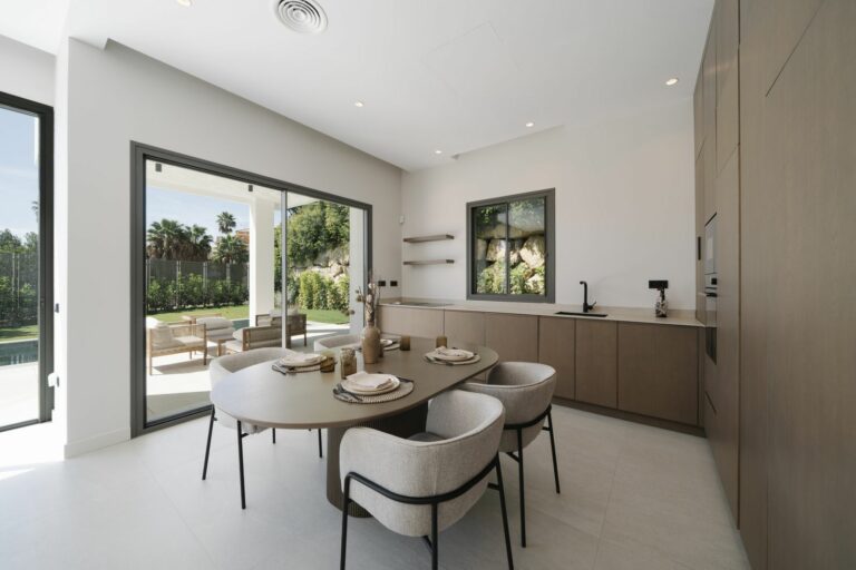 dcc66d3964a9daa0e8cf14a29eba98c7 - 10