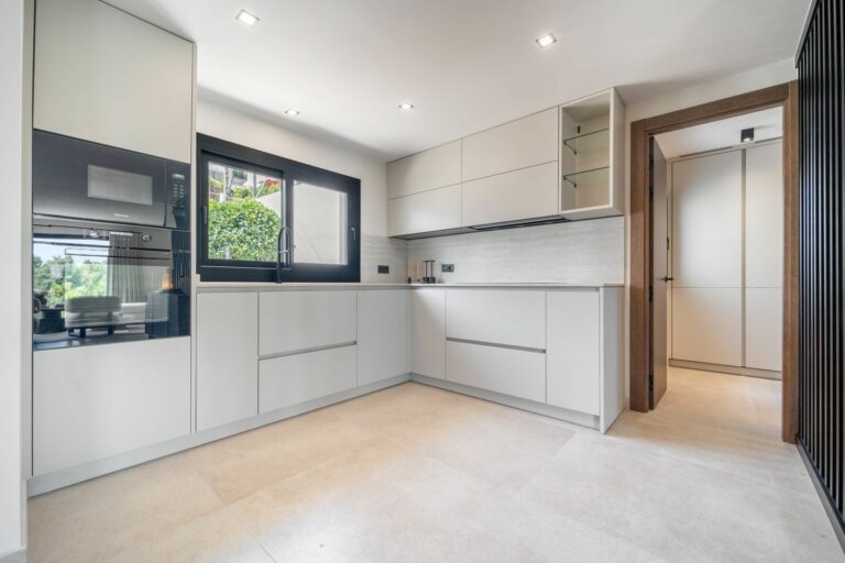 ddc26f61a7404c0e2159b1c5c602e1a2 - 10