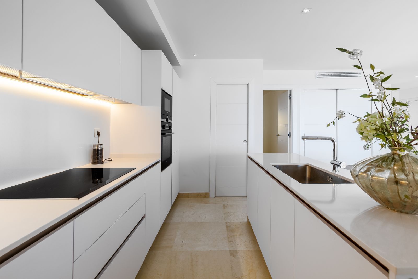 ddc55a6c5e9b9480ed6e243ac2f9a09b - 13