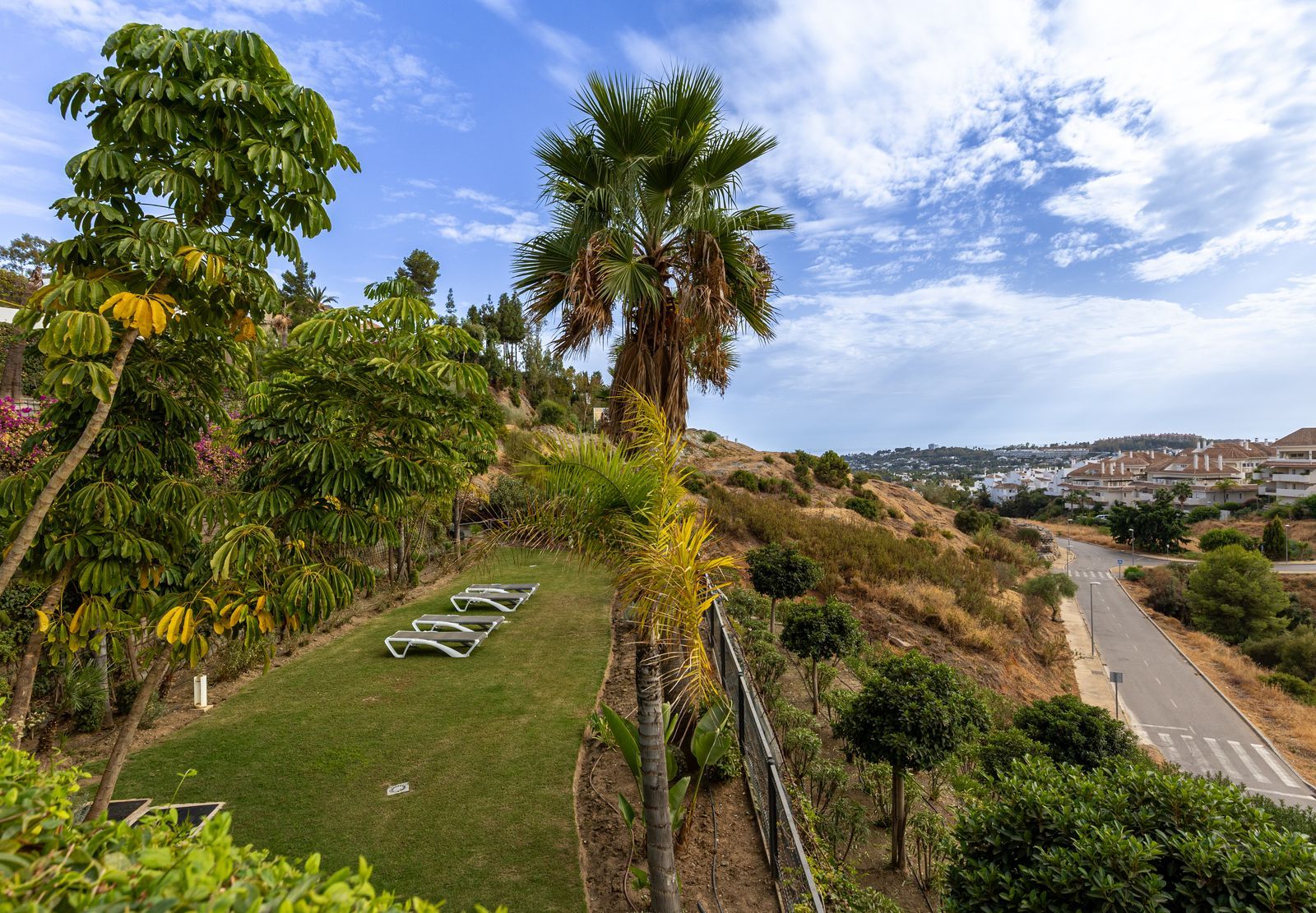 ddc55a6c5e9b9480ed6e243ac2f9a09b - 8