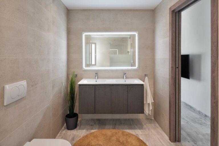 df17c2de0319813b230a45080038767a - 12