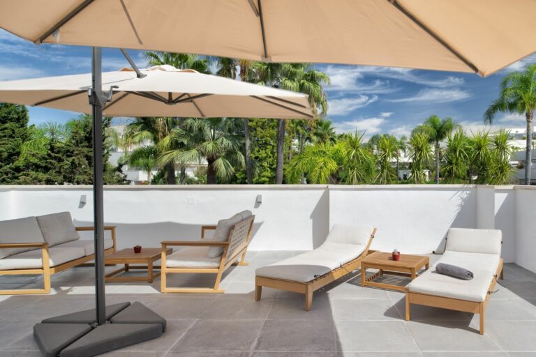 df17c2de0319813b230a45080038767a - 13