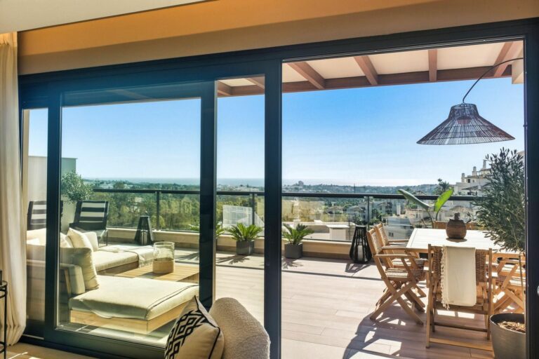 df2c175655a61c4f62cc17616535c070 - 1