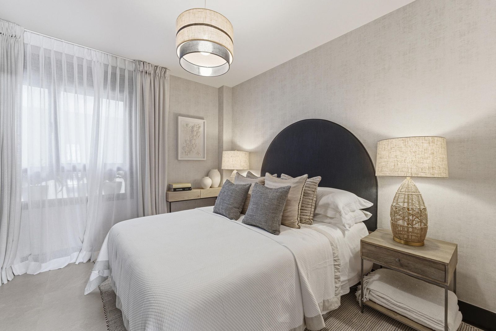 df2c175655a61c4f62cc17616535c070 - 13